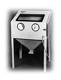 2533 Blasting Cabinet
